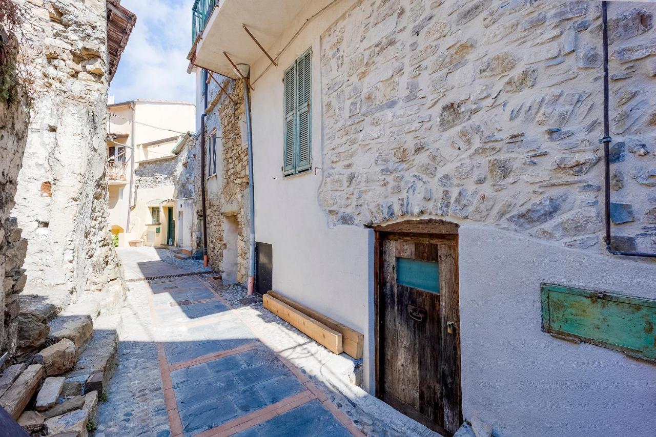 Апартаменты 10 Minuti Dal Mare⋆⋆⋆⋆⋆ Borgo Storico Ligure Lingueglietta Экстерьер фото